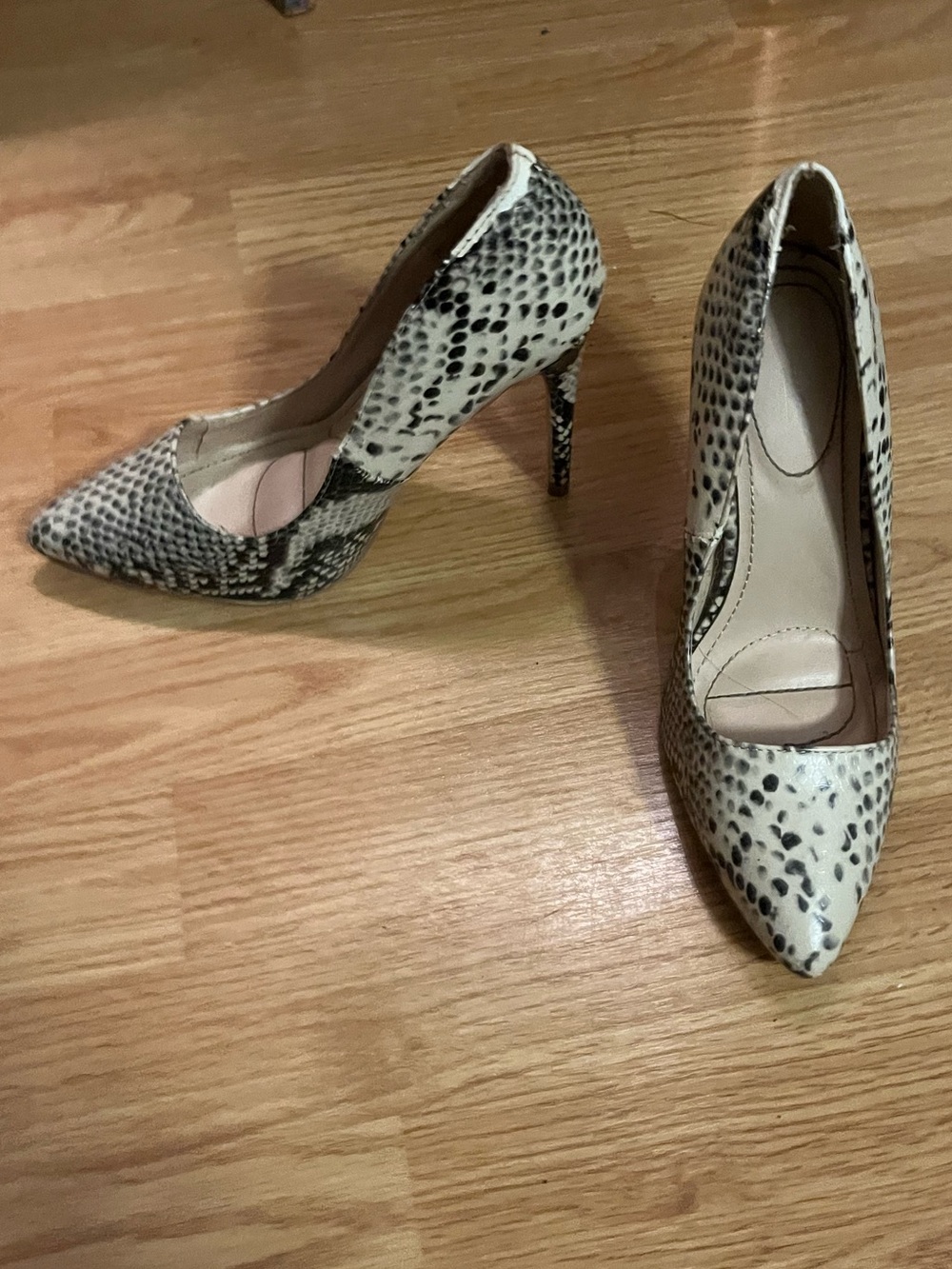 Anne Michelle Cream and Black Snake-Spot Pointed Toe Heels